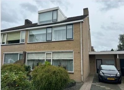 Tussenwoning te koop: Meeuwenlaan 11, Hoogerheide Made