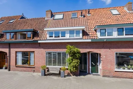 Tussenwoning te koop: Meeuwenlaan 36, Tussenbeeksbuurt Ijmuiden
