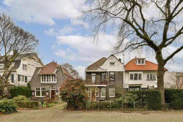 Woning te huur: Meeuwenlaan, Amsterdam