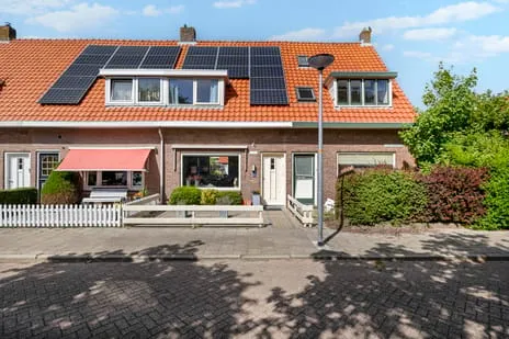 Hoekwoning te koop: Meeuwenstraat 21, Vogelbuurt Den Helder