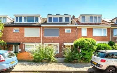 Tussenwoning te koop: Meeuwenstraat 80, Meeuwenbuurt Haarlem