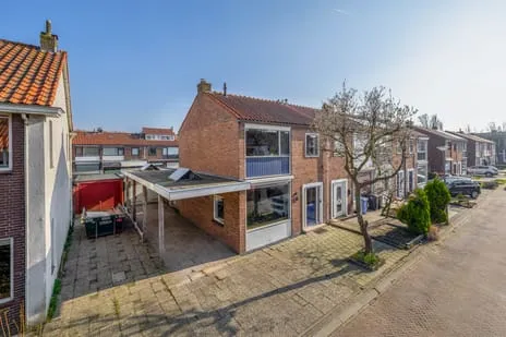 Hoekwoning te koop: Meeuwenwetering 34, Hoogvliet Noord Hoogvliet Rotterdam