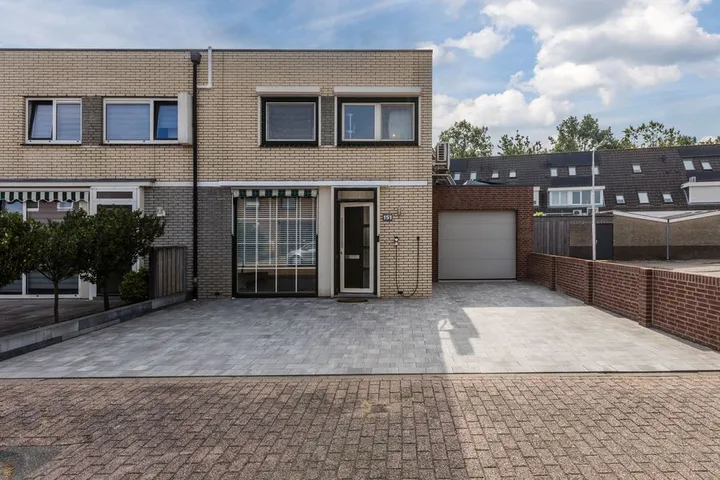 Hoekwoning te koop: Megenstraat 151, De Kievit Noord-West Tilburg