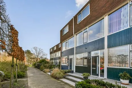 Tussenwoning te koop: Meidoorn 25, Opstal Naaldwijk