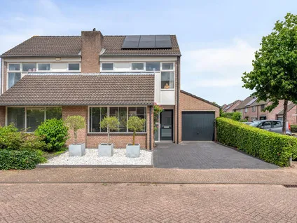 Hoekwoning te koop: Meidoorn 32, Prinsenbeek Prinsenbeek