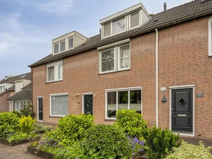 Tussenwoning te koop: Meidoornbeek 6, Cobbeek en Centrum Veldhoven