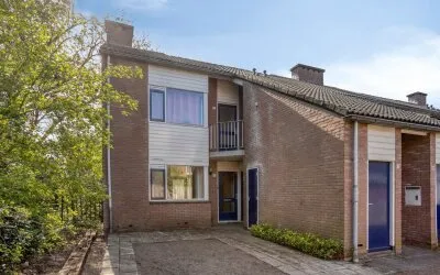Appartement te koop: Meidoornlaan 110, Dieren-Noord boven spoorlijn Dieren