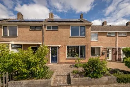 Terraced house for sale: Meidoornlaan 36, Hooge Sluis Grootebroek