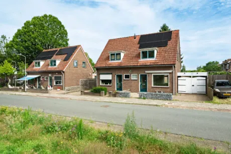 Twee-onder-één-kap te koop: Meidoornplantsoen 7, Wageningen