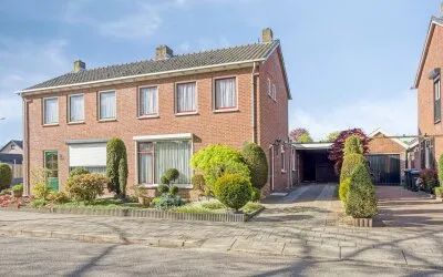 Twee-onder-één-kap te koop: Meidoornstraat 14, Broekdijk Lichtenvoorde