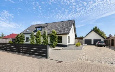 Vrijstaande woning te koop: Meidoornstraat 19, Sint Willebrord St. Willebrord