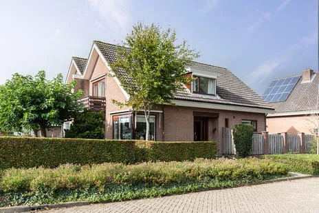 Twee-onder-één-kap te koop: Meidoornstraat 2, Bleskensgraaf-Dorp Bleskensgraaf Ca