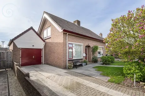 Vrijstaande woning te koop: Meidoornstraat 21, Stellendam west Stellendam