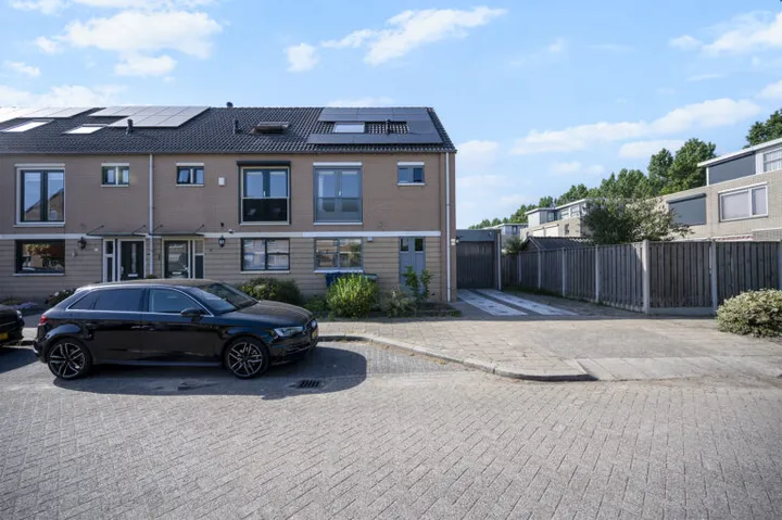 Hoekwoning te koop: Meidoornstraat 31, Parkwijk Noordoost Almere