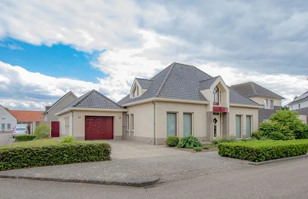 Vrijstaande woning te koop: Meierplein 7, Kern Neeritter Neeritter
