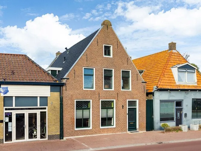 Vrijstaande woning te koop: Meinardswei 36, Minnertsga