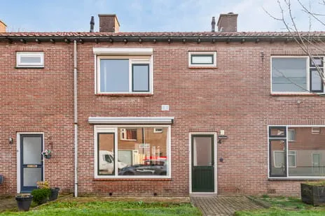Tussenwoning te huur: Meindert Hobbemastraat 4, Ossenkoppelerhoek Midden Noord Almelo