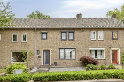 Tussenwoning te koop: Meinweidestraat 12, Haanrade Kerkrade