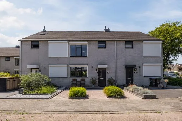 Tussenwoning te koop: Meireweikes 20, Oud Gastel Oud Gastel