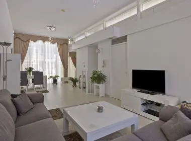 Tussenwoning te koop: Melis Stokehof 46, Lodewijk van Deysselbuurt Amsterdam