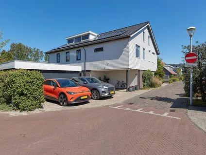 Twee-onder-één-kap te koop: Melkeppe 61, De Bras 'S-Gravenhage