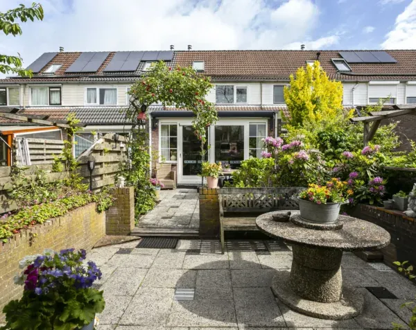 Tussenwoning te koop: Melkmeisjeslaan 10, De Meern-Zuid De Meern