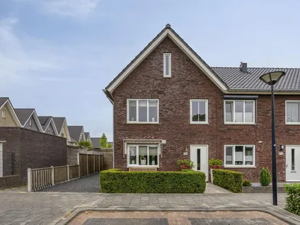 Corner house for sale: Melkweg 76, Kreken van Nibbeland Zuidland