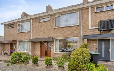 Tussenwoning te koop: Melkwegplein 25, Sterrenkwartier-Midden Spijkenisse