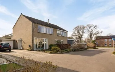 Twee-onder-één-kap te koop: Melodiestraat 4, Schipholt-Glanermaten Enschede