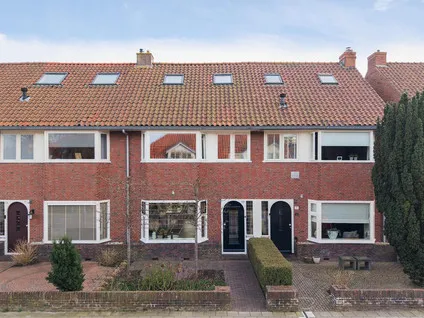 Tussenwoning te koop: Menaldumerstraat 23, Leeuwarden