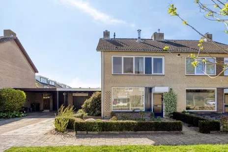 Twee-onder-één-kap te koop: Mendelssohnlaan 5, Vijfhoeven Vlijmen