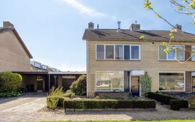 Twee-onder-één-kap te koop: Mendelssohnlaan 5, Vijfhoeven Vlijmen