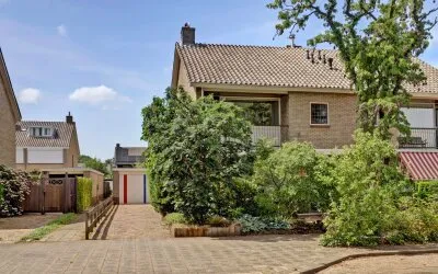 Twee-onder-één-kap te koop: Mendes da Costalaan 18, Wijkersloot-West Nieuwegein