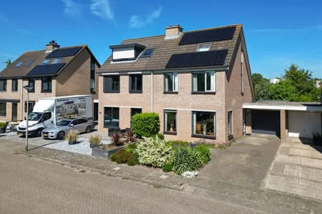 Tussenwoning te koop: Menkemaborgstraat 44, Out Jaar Hellevoetsluis