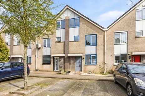 Tussenwoning te koop: Menkemaborgstraat 8, Landgoederenbuurt Noord Almere