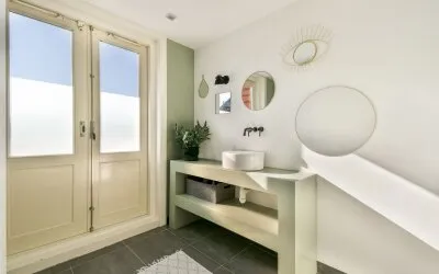 Tussenwoning te koop: Menneweg 5, Centrum Sassenheim