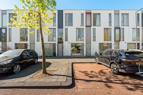 Terraced house for sale: Menorcalaan 14, Nesselande Rotterdam