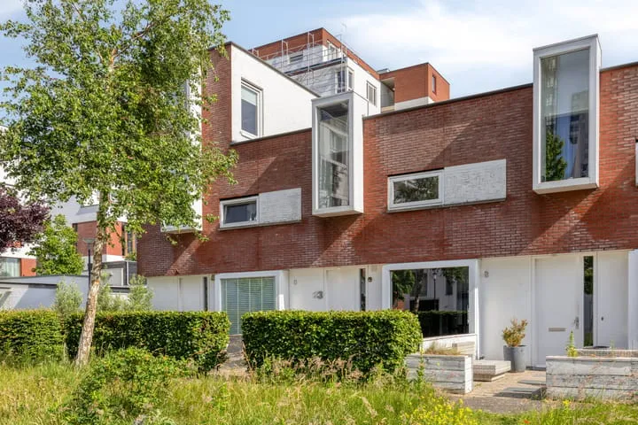 Terraced house for sale: Menorcalaan 33, Nesselande Rotterdam