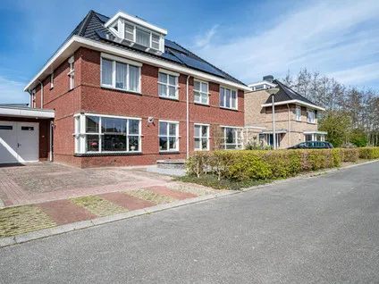 Tussenwoning te koop: Mensinge 5, Scheepsbuurt Meppel