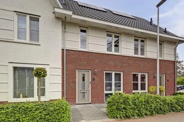 Tussenwoning te koop: Menso Altinghof 9, Oost Hoogeveen