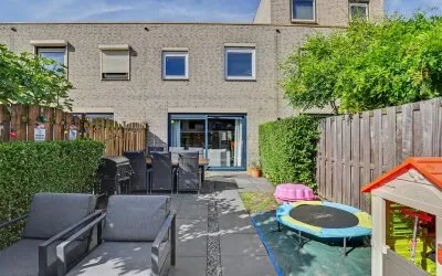 Terraced house for sale: Meranti 220, Palissander en omgeving Dordrecht