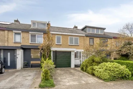 Tussenwoning te koop: Merelhoven 233, Merelbuurt Capelle Aan Den Ijssel