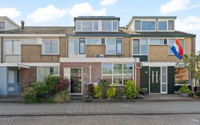 Tussenwoning te koop: Merelhoven 98, Merelbuurt Capelle Aan Den Ijssel
