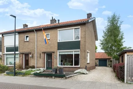 Twee-onder-één-kap te koop: Merellaan 11, Brummelhof Apeldoorn