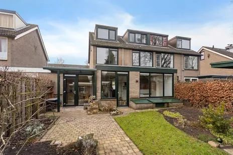 Tussenwoning te koop: Merellaan 44, Maartensdijk Kern Maartensdijk