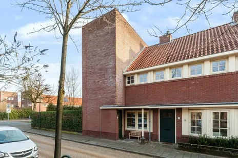 Tussenwoning te koop: Merelstraat 1, Liebergen Hilversum