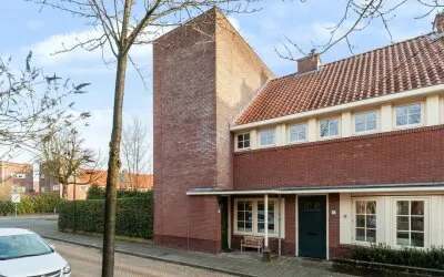 Tussenwoning te koop: Merelstraat 1, Liebergen Hilversum