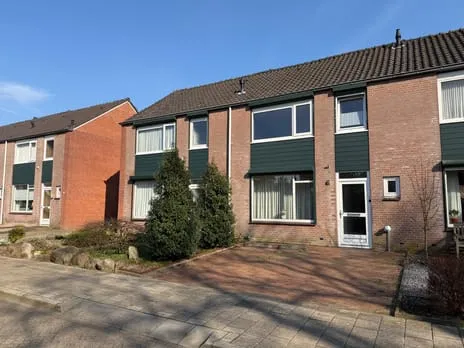 Tussenwoning te koop: Merelstraat 10, Haaksbergen