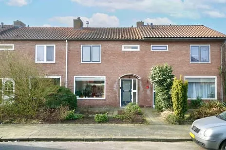 Tussenwoning te koop: Merelstraat 22, Zangvogelbuurt Amersfoort