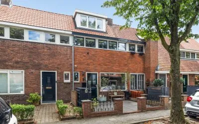 Tussenwoning te koop: Merelstraat 68, Liebergen Hilversum